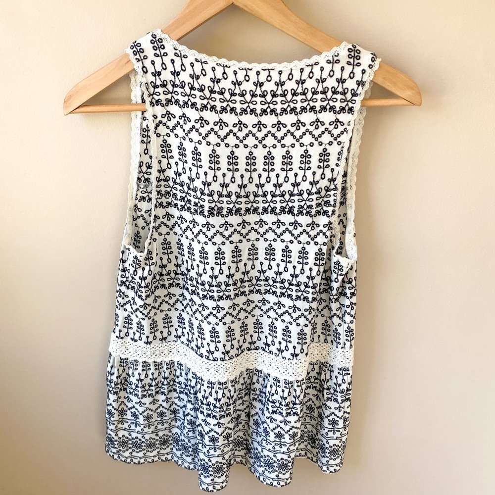 ✨Anthropologie✨ Embroidered Tank | Black & White | Size XS - Picture 9 of 9
